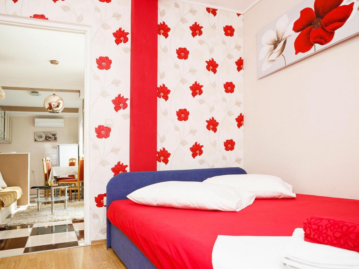 Apartments Bozenka Makarska Exterior photo